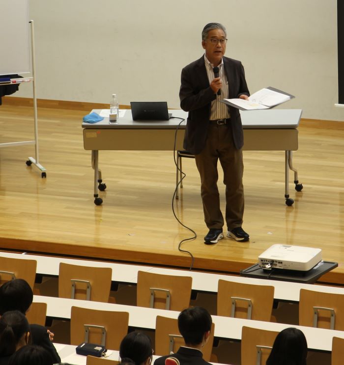 070125　中３職業講話 (32).JPG